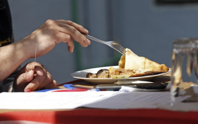 Conoce las mejores empanadas de Santiago, categorías tradicional y vegana